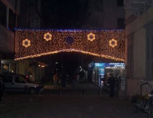 SOKAK YILBAŞI IŞIK SÜSLEMESİ,